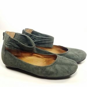 Clarks "Indigo" Green Suede Flats W/ Strap Sz 8M